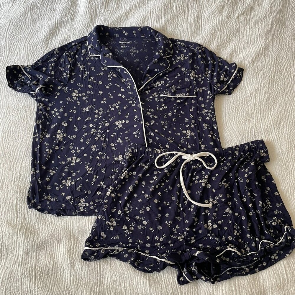 GAP Modal PJ Navy Blue Floral Pajama Set, Size Small Petite